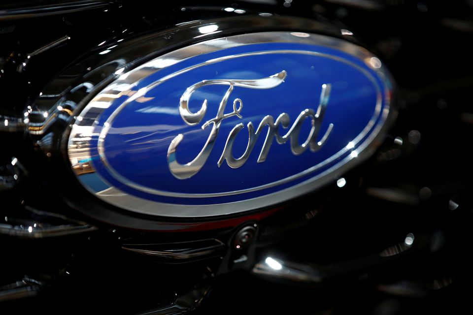 La reconversión al coche eléctrico tiene un obstáculo casi insalvable: el suministro. Y Ford es su primera víctima